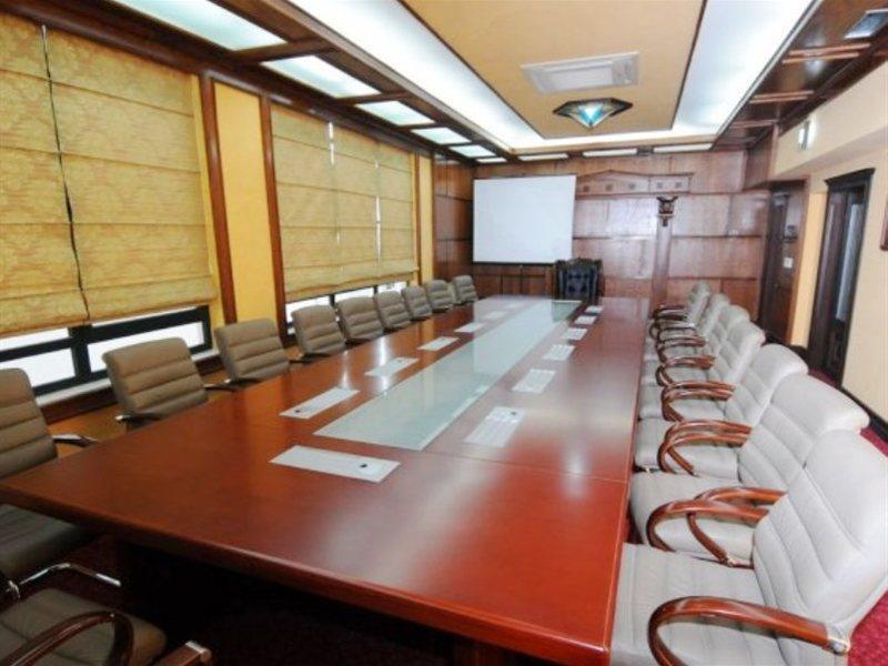 Arber Hotel Tirana Zewnętrze zdjęcie