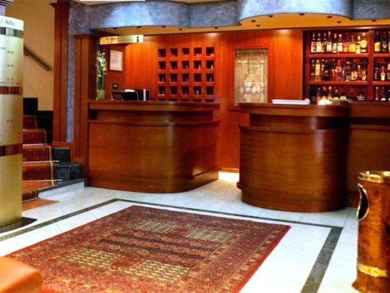 Arber Hotel Tirana Zewnętrze zdjęcie